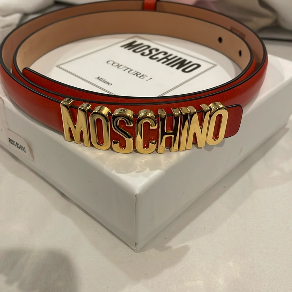 Moschino thin belt in red/orange size:85